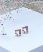 【ティアクラッセ/Tiaclasse】の【金属アレルギー対応】スクエアストーン養殖パールピアス ピンクゴールド|ID: prp329100004602963 ipo3291000000032734205