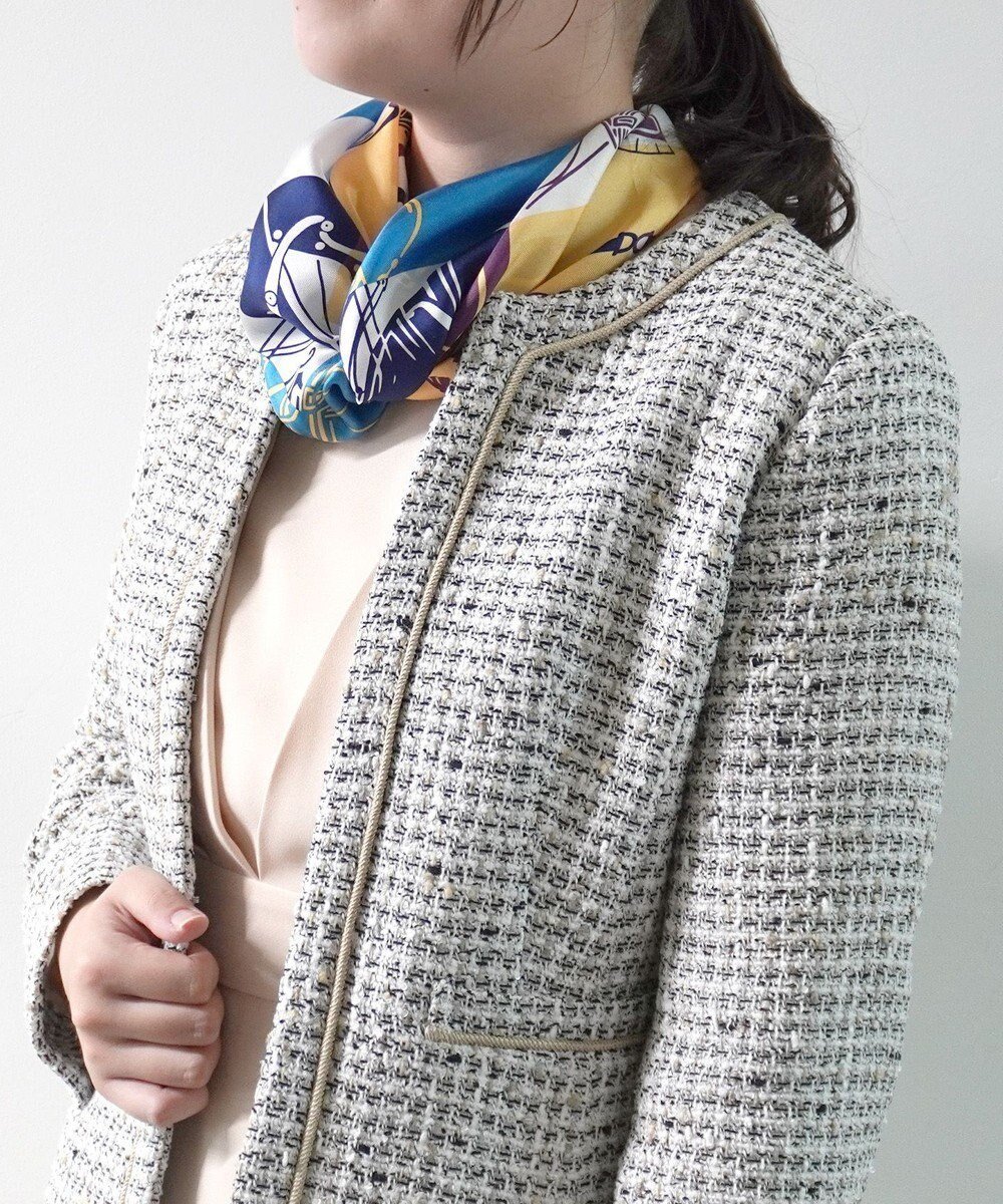 【マルカオリジナル/Marca originals】の【Marcaオリジナル】色面シルエット馬車 小判 シルクツイル スカーフ インテリア・キッズ・メンズ・レディースファッション・服の通販 founy(ファニー) 　ファッション　Fashion　レディースファッション　Fashion for Women　秋　Autumn　シルク　Silk, 100% Silk　スカーフ　Scarf, Neckwear　ストール　Stole, Wrap　ハンカチ　Handkerchief, Hanky　バンダナ　Bandana, Head Scarf　プリント　Print, Printed Pattern　モチーフ　Motif, Design Theme　おすすめ　Recommended / Our Picks　ブルー|ID: prp329100004602985 ipo3291000000033493909