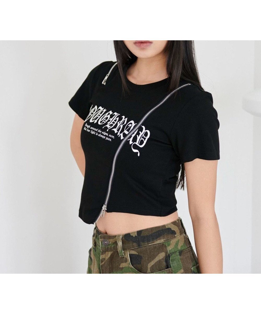【ウィゴー/WEGO】のZIPデザイングラフィックちびT インテリア・キッズ・メンズ・レディースファッション・服の通販 founy(ファニー) 　ファッション　Fashion　レディースファッション　Fashion for Women　トップス・カットソー　Cut & Sew Tops　シャツ・ブラウス・オフィスカジュアル　Elegant Blouses & Button-Ups　ロングTシャツ・Tシャツ　Longline T-Shirts & Tees　カットソー・ベーシックTシャツ　Cut-and-Sewn Tops / Stretch Tees & Basics　新作・新入荷　New Arrivals / New In　おすすめ　Recommended / Our Picks　カットソー　Cut and Sewn Top　カーゴパンツ　Cargo Pants, Utility Pants　グラフィック　Graphic, Graphic Design　ショート　Short, Short Length　スマホ　Smartphone, Mobile Device　半袖　Short Sleeve, Half Sleeve　夏　Summer　春　Spring　S/S・春夏　SS, Spring/Summer, Warm Season　ブラック|ID: prp329100004603053 ipo3291000000032735354