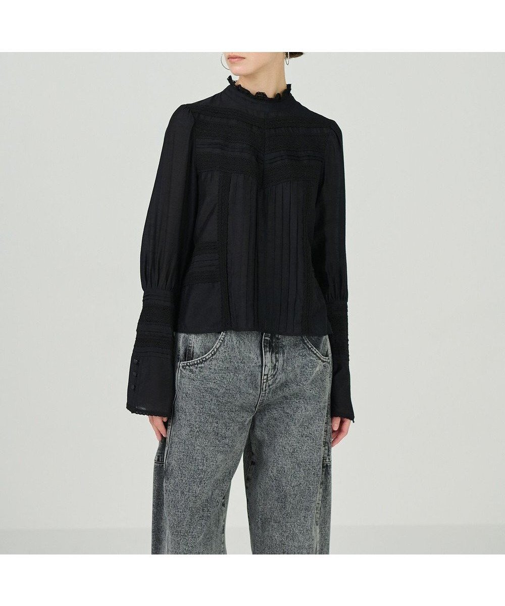 【グレース コンチネンタル/GRACE CONTINENTAL】のレースコンビハイネックトップ インテリア・キッズ・メンズ・レディースファッション・服の通販 founy(ファニー) ファッション Fashion レディースファッション Fashion for Women トップス・カットソー Cut & Sew Tops シャツ・ブラウス・オフィスカジュアル Elegant Blouses & Button-Ups ダウン Down, Puffer デニム Denim, Jeans Material トリミング Trimming, Decorative Edge ハイネック High Neck, Mock Neck ボトム Bottoms, Lower Wear レース Lace, Lace Fabric ワイド Wide, Wide Fit 夏 Summer S/S・春夏 SS, Spring/Summer, Warm Season A/W・秋冬 Autumn/Winter ブラック|ID: prp329100004604702 ipo3291000000033680786