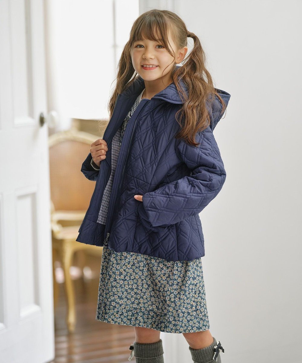 【組曲 / KIDS/KUMIKYOKU】の【110-140㎝】中綿キルト コート インテリア・キッズ・メンズ・レディースファッション・服の通販 founy(ファニー) 　ファッション　Fashion　キッズファッション　Fashion for Kids　アウター　Coat Outerwear /Kids　キルト　Quilt, Quilted Fabric　ジャケット　Jacket, Outerwear　タフタ　Taffeta, Structured Fabric　ダウン　Down, Puffer　フレア　Flare, Flared　プリント　Print, Printed Pattern　ポケット　Pocket, Pocket Detail　ラベンダー　Lavender　リボン　Ribbon, Bow　エレガント 上品　Elegant　A/W・秋冬　Autumn/Winter　軽量　Lightweight, Ultra Light　ネイビー系|ID: prp329100004604782 ipo3291000000032769896