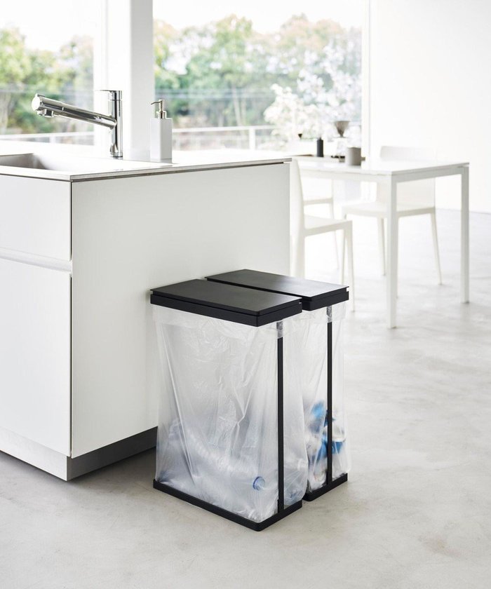 【タワー/tower】のスリム蓋付き分別ゴミ袋ホルダー タワー 45L 横開き 2個組 ブラック インテリア・キッズ・メンズ・レディースファッション・服の通販 founy(ファニー) https://founy.com/ ファッション Fashion レディースファッション Fashion for Women スリム Slim, Slim Fit |ID: prp329100004605069 ipo3291000000033671129