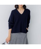 【23区/NIJYUSANKU】の【洗える】ウールミドルゲージ Vネック ニット 人気、トレンドファッション・服の通販 founy(ファニー) ファッション Fashion レディースファッション Fashion for Women トップス・カットソー Cut & Sew Tops ニット Knit Tops & Sweaters Vネックトップス V-Neck Tops / V-Cut Neckline Shirts イエロー Yellow インナー Innerwear 洗える Machine Washable シンプル Simple, Minimal スリット Slit, Slit Detail セーター Sweater, Knitwear チュニック Tunic, Long Top ベーシック Basic, Essential ボーダー Border, Stripe A/W・秋冬 Autumn/Winter 冬 Winter / This Winter 2023年 2023 2023-2024秋冬・A/W Autumn/Winter 2023–24 AW23–24 thumbnail ネイビー系|ID: prp329100004605514 ipo3291000000033215544