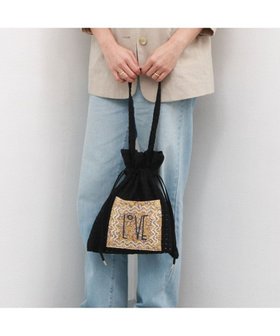 【アンビリオン/UNBILLION】のカシュカシュ cachecache / アソート生地LOVE巾着バッグ 人気、トレンドファッション・服の通販 founy(ファニー) ファッション Fashion レディースファッション Fashion for Women バッグ Bags カラフル Colorful Design 巾着 Drawstring Bag, Kinchaku 財布 Wallet, Purse チュール Tulip, Tulip Motif ハンド Hand, Handmade ポケット Pocket, Pocket Detail ミックス Mix, Mixed Style モチーフ Motif, Design Theme レース Lace, Lace Fabric 再入荷 Restock / Back in Stock |ID:prp329100004606651