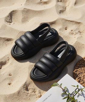 【スティーブマデン/STEVE MADDEN】 HEADWAY バックストラップ厚底パフィーサンダル人気、トレンドファッション・服の通販 founy(ファニー) ファッション Fashion レディースファッション Fashion for Women バッグ Bags 厚底 Platform Shoes 春 Spring キルティング Quilted, Quilting サンダル Sandals, Summer Shoes シューズ Shoes, Footwear トレンド Trend, Trending Now S/S・春夏 SS, Spring/Summer, Warm Season 夏 Summer |ID:prp329100004609305