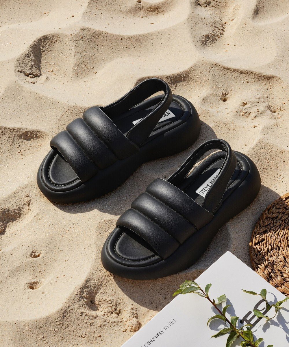【スティーブマデン/STEVE MADDEN】のHEADWAY バックストラップ厚底パフィーサンダル インテリア・キッズ・メンズ・レディースファッション・服の通販 founy(ファニー) 　ファッション　Fashion　レディースファッション　Fashion for Women　バッグ　Bags　厚底　Platform Shoes　春　Spring　キルティング　Quilted, Quilting　サンダル　Sandals, Summer Shoes　シューズ　Shoes, Footwear　トレンド　Trend, Trending Now　S/S・春夏　SS, Spring/Summer, Warm Season　夏　Summer　ブラック|ID: prp329100004609305 ipo3291000000033323993