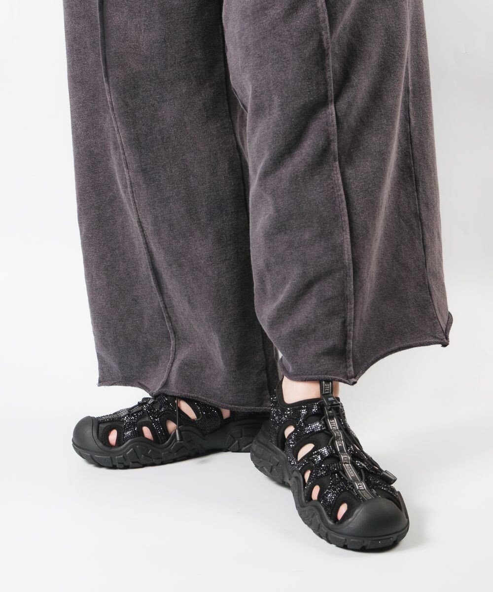 【スティーブマデン/STEVE MADDEN】のMIDNITE ラインストーンスポーツサンダル インテリア・キッズ・メンズ・レディースファッション・服の通販 founy(ファニー) 　ファッション　Fashion　レディースファッション　Fashion for Women　スポーツウェア　Functional & Stylish Sportswear　サンダル&ミュール　Sandals & Mules　サンダル　Sandals, Summer Shoes　シューズ　Shoes, Footwear　ストーン　Stone, Gem-Like　スポーティ　Sporty, Casual Athletic　ドローストリング　Drawstring, Pull Cord　厚底　Platform Shoes　夏　Summer　春　Spring　S/S・春夏　SS, Spring/Summer, Warm Season　ブラック|ID: prp329100004609306 ipo3291000000033483518