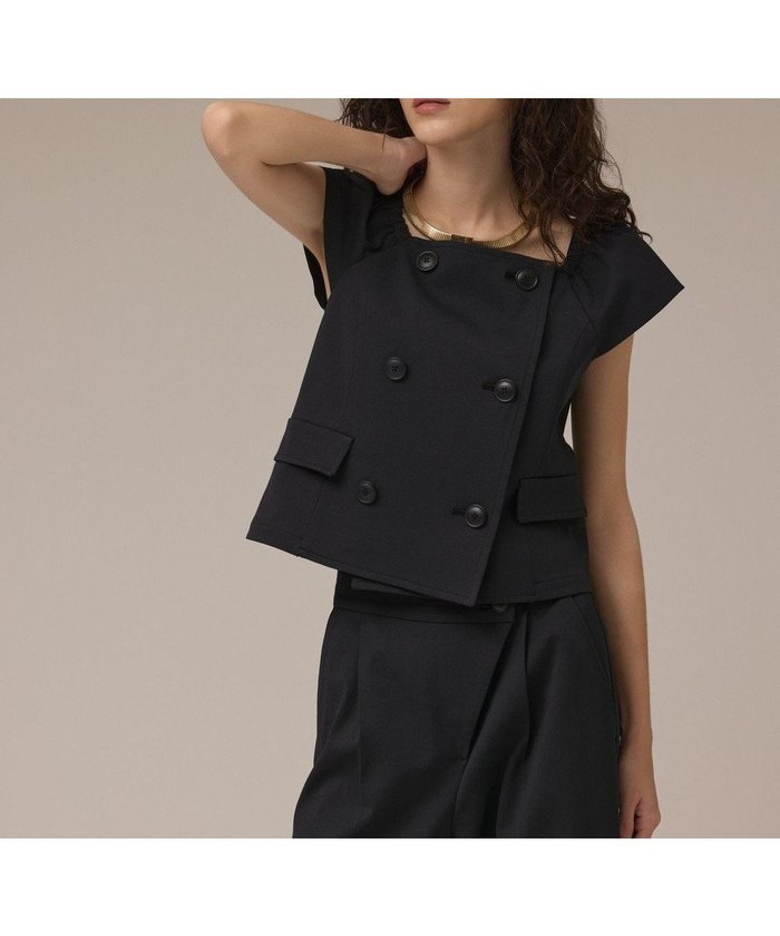 【グレース コンチネンタル/GRACE CONTINENTAL】のコンパクトジャケットトップ インテリア・キッズ・メンズ・レディースファッション・服の通販 founy(ファニー) https://founy.com/ ファッション Fashion レディースファッション Fashion for Women アウター Coat / Outerwear Collection レディースジャケット・軽アウター Jackets 春 Spring コンパクト Compact, Small Size ジャケット Jacket, Outerwear スクエア Square, Square Shape スーツ Suit, Formalwear セットアップ Set-Up, Coordinated Outfit ダブル Double, Double-Breasted マニッシュ Mannish, Boyish S/S・春夏 SS, Spring/Summer, Warm Season 夏 Summer |ID: prp329100004610192 ipo3291000000033066418