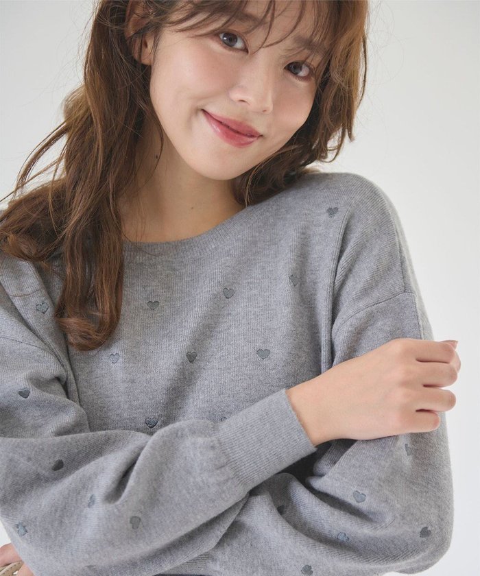 【フェルゥ/Feroux】の【洗える】2WAY ハート刺繍 パールボタンカーディガン インテリア・キッズ・メンズ・レディースファッション・服の通販 founy(ファニー) https://founy.com/ ファッション Fashion レディースファッション Fashion for Women トップス・カットソー Cut & Sew Tops カーディガン・羽織り Layered Style Cardigans カーディガン Cardigan, Knitwear パール Pearl, Pearl Accent エレガント 上品 Elegant 洗える Machine Washable A/W・秋冬 Autumn/Winter |ID: prp329100004611111 ipo3291000000033619533