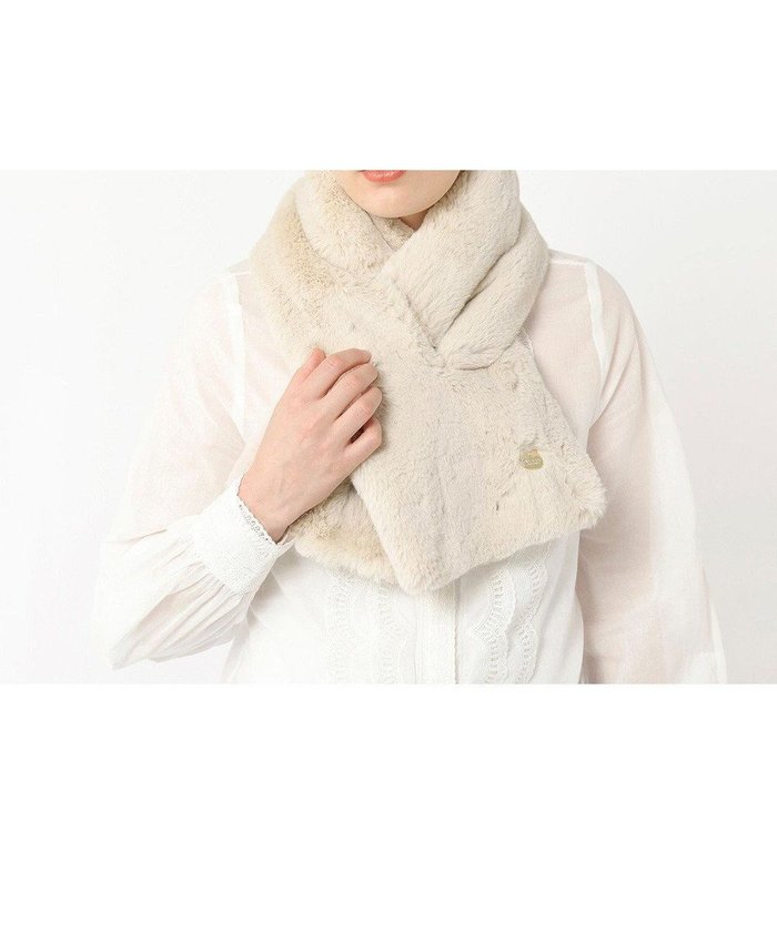 【ムーンバット/MOONBAT】の【FUDGE11月号掲載】PAUL JOE ACCESSOIRES フェイクファービッグマフラー インテリア・キッズ・メンズ・レディースファッション・服の通販 founy(ファニー) https://founy.com/ 雑誌掲載アイテム Magazine Picks & Fashion Features ファッション雑誌 Fashion Magazines ファッジ FUDGE ファッション Fashion レディースファッション Fashion for Women マフラー・スヌード / 冬小物の定番 Scarves & Mufflers アニマル Animal Print コレクション Collection, Seasonal Line 11月号 November Issue シンプル Simple, Minimal スヌード Snood, Infinity Scarf 雑誌 Magazine, Fashion Magazine パターン Pattern, Design Print フェイクファー Faux Fur, Imitation Fur フラワー Flower, Floral 防寒 Cold Protection, Winter-Ready マフラー Scarf, Muffler モチーフ Motif, Design Theme ループ Loop, Loop Knit A/W・秋冬 Autumn/Winter |ID: prp329100004611143 ipo3291000000032996445