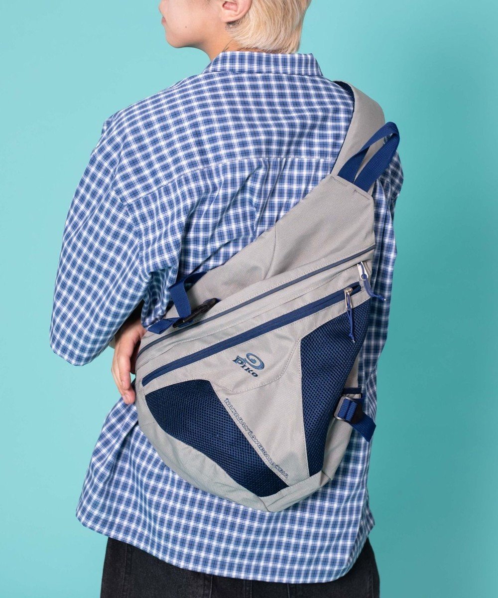 【ウィゴー/WEGO】の【ユニセックス着用ITEM】別注PIKOワンショルダー インテリア・キッズ・メンズ・レディースファッション・服の通販 founy(ファニー) 　ファッション　Fashion　レディースファッション　Fashion for Women　バッグ　Bags　アロハ　Aloha　ショルダー　Shoulder, Shoulder Strap　スマホ　Smartphone, Mobile Device　トライアングル　Triangle, Triangular Shape　フィット　Fit, Slim Fit　ポケット　Pocket, Pocket Detail　別注　Limited Edition, Custom Order　リュック　Backpack, Rucksack　グレー|ID: prp329100004611232 ipo3291000000033065995