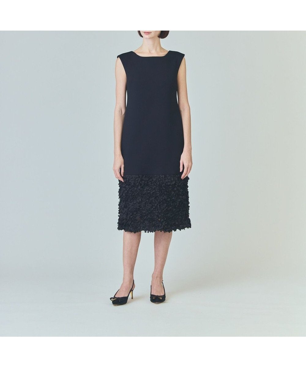 【グレース コンチネンタル/GRACE CONTINENTAL】のフラワーチュール切替ドレス インテリア・キッズ・メンズ・レディースファッション・服の通販 founy(ファニー) 　ファッション　Fashion　レディースファッション　Fashion for Women　ワンピース　Dresses　フォーマル・パーティードレス・結婚式用ドレス　Elegant & Casual Dresses　おすすめ　Recommended / Our Picks　イタリア　Italy　コクーン　Cocoon, Cocoon Silhouette　ジャケット　Jacket, Outerwear　スリーブ　Sleeve, Long Sleeve / Short Sleeve　セットアップ　Set-Up, Coordinated Outfit　ドッキング　Docking, Mixed Material　ドレス　Dress, One-Piece　フレンチ　French, French Style　切替　Switching, Contrast Panel　夏　Summer　春　Spring　S/S・春夏　SS, Spring/Summer, Warm Season　ブラック|ID: prp329100004611620 ipo3291000000033002835