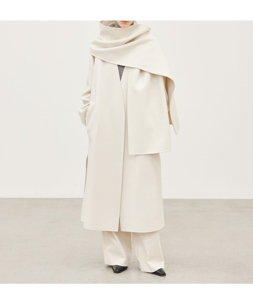 【ベイジ,/BEIGE,】の【Oggi 2月号掲載】GRASSE / ストール付きリバーロングコート インテリア・キッズ・メンズ・レディースファッション・服の通販 founy(ファニー) 　雑誌掲載アイテム　Magazine Picks & Fashion Features　ファッション雑誌　Fashion Magazines　オッジ　Oggi　ファッション　Fashion　レディースファッション　Fashion for Women　アウター　Coat / Outerwear Collection　コート・ロングコート・ピーコート　Long Coats, Peacoats & More　レディースジャケット・軽アウター　Jackets　グラス　Glass, Eyewear　ジャケット　Jacket, Outerwear　ストール　Stole, Wrap　スリット　Slit, Slit Detail　雑誌　Magazine, Fashion Magazine　2月号　February Issue, Feb. Edition　ロング　Long, Long-Length　A/W・秋冬　Autumn/Winter　おすすめ　Recommended / Our Picks　ビジネス 仕事 通勤　Business / Work / Commuting　Ecru|ID: prp329100004612274 ipo3291000000033682496
