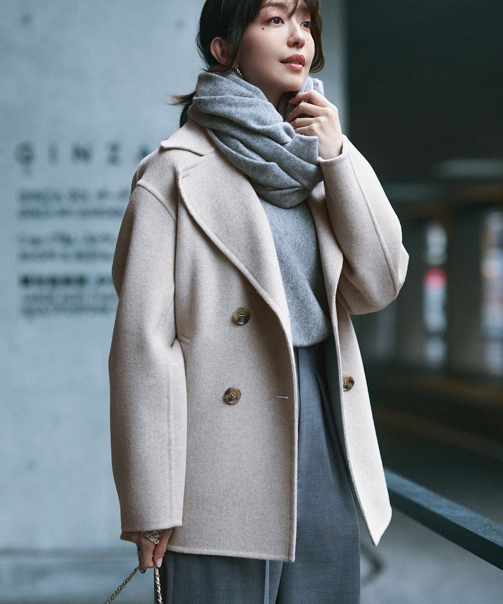 【23区/NIJYUSANKU】の【滝沢眞規子さん着用】MANTECOPureリバー Pコート インテリア・キッズ・メンズ・レディースファッション・服の通販 founy(ファニー) 　ファッションモデル・俳優・女優　Models　女性　Women　滝沢眞規子　Takizawa Makiko　ファッション　Fashion　レディースファッション　Fashion for Women　アウター　Coat / Outerwear Collection　コート・ロングコート・ピーコート　Long Coats, Peacoats & More　レディースジャケット・軽アウター　Jackets　Pコート　Pea Coats　イタリア　Italy　インナー　Innerwear　インポート　Imported Fashion　エレガント 上品　Elegant　クラシカル　Classical, Vintage-Inspired　コクーン　Cocoon, Cocoon Silhouette　シンプル　Simple, Minimal　ジャケット　Jacket, Outerwear　スタンダード　Standard, Basic　雑誌　Magazine, Fashion Magazine　トレンド　Trend, Trending Now　ベーシック　Basic, Essential　ロング　Long, Long-Length　A/W・秋冬　Autumn/Winter　冬　Winter / This Winter　2024年　2024　2024-2025秋冬・A/W　Autumn/Winter 2024–25 AW24–25　ベージュ系|ID: prp329100004613415 ipo3291000000033022766