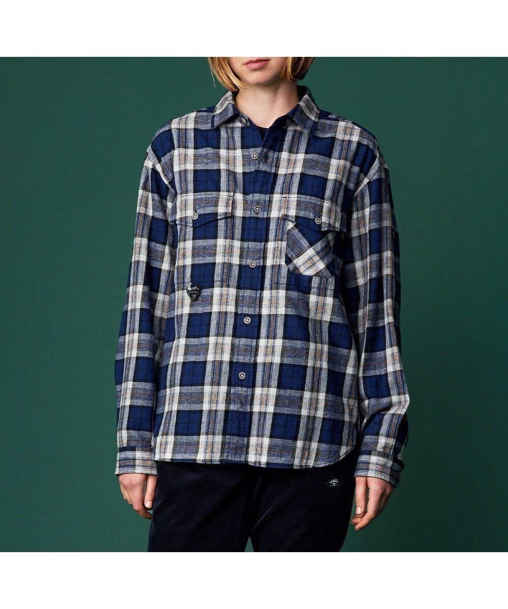 【ジョセフ アブード マウンテン/JOSEPH ABBOUD MOUNTAIN】の【サスティナブル】オーガニックラフィーチェック シャツ インテリア・キッズ・メンズ・レディースファッション・服の通販 founy(ファニー) 　ファッション　Fashion　レディースファッション　Fashion for Women　トップス・カットソー　Cut & Sew Tops　シャツ・ブラウス・オフィスカジュアル　Elegant Blouses & Button-Ups　サングラス　Sunglasses, Shades　バイアス　Bias, Diagonal Cut　パッチ　Patch, Appliqué　ファブリック　Fabric, Textile　ポケット　Pocket, Pocket Detail　A/W・秋冬　Autumn/Winter　再入荷　Restock / Back in Stock　ネイビー系4|ID: prp329100004613436 ipo3291000000033023278
