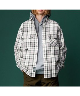 【ジョセフ アブード マウンテン/JOSEPH ABBOUD MOUNTAIN】の【サスティナブル】オーガニックラフィーチェック シャツ 人気、トレンドファッション・服の通販 founy(ファニー) ファッション Fashion レディースファッション Fashion for Women トップス・カットソー Cut & Sew Tops シャツ・ブラウス・オフィスカジュアル Elegant Blouses & Button-Ups サングラス Sunglasses, Shades バイアス Bias, Diagonal Cut パッチ Patch, Appliqué ファブリック Fabric, Textile ポケット Pocket, Pocket Detail A/W・秋冬 Autumn/Winter |ID:prp329100004613436