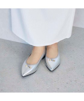 【モード エ ジャコモ/MODE ET JACOMO】のcarino 【レイン対応】中敷きデザインバレエシューズ 人気、トレンドファッション・服の通販 founy(ファニー) ファッション Fashion レディースファッション Fashion for Women エナメル Patent Leather オケージョン Occasion Wear クール Cool, Chic 軽量 Lightweight, Ultra Light シューズ Shoes, Footwear シルバー Silver, Metallic Silver シンプル Simple, Minimal スタイリッシュ Stylish, Fashionable バレエ Ballet, Ballet Style フェミニン Feminine, Girly フラット Flat, Flat Shoes ポインテッド Pointed Toe, Sharp Toe ラウンド Round, Round Neck レイン Rain, Rainproof おすすめ Recommended / Our Picks エレガント 上品 Elegant ビジネス 仕事 通勤 Business / Work / Commuting |ID:prp329100004613730