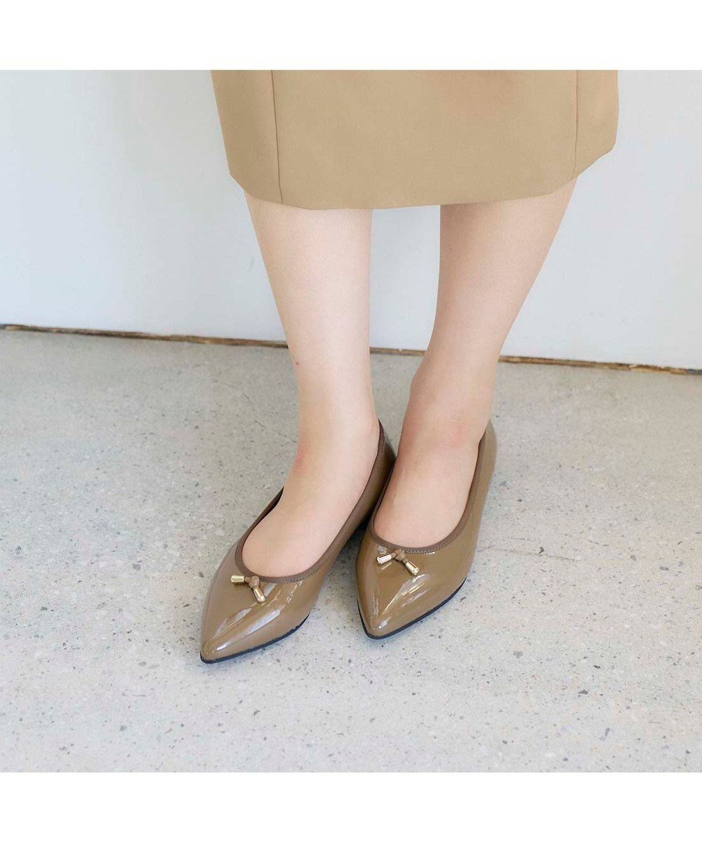 【モード エ ジャコモ/MODE ET JACOMO】のcarino 【レイン対応】中敷きデザインバレエシューズ インテリア・キッズ・メンズ・レディースファッション・服の通販 founy(ファニー) 　ファッション　Fashion　レディースファッション　Fashion for Women　エナメル　Patent Leather　オケージョン　Occasion Wear　クール　Cool, Chic　軽量　Lightweight, Ultra Light　シューズ　Shoes, Footwear　シルバー　Silver, Metallic Silver　シンプル　Simple, Minimal　スタイリッシュ　Stylish, Fashionable　バレエ　Ballet, Ballet Style　フェミニン　Feminine, Girly　フラット　Flat, Flat Shoes　ポインテッド　Pointed Toe, Sharp Toe　ラウンド　Round, Round Neck　レイン　Rain, Rainproof　おすすめ　Recommended / Our Picks　エレガント 上品　Elegant　ビジネス 仕事 通勤　Business / Work / Commuting　オークエナメル|ID: prp329100004613730 ipo3291000000033030215