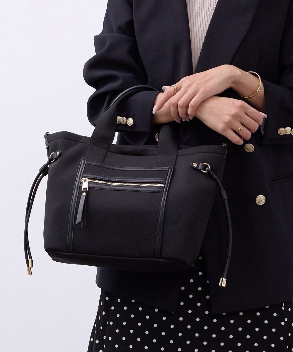 【トプカピ/TOPKAPI】の【TREASURE TOPKAPI】ネオプレン フロントポケット 2way ショルダー付き ミニトートバッグ インテリア・キッズ・メンズ・レディースファッション・服の通販 founy(ファニー) 　ファッション　Fashion　レディースファッション　Fashion for Women　バッグ　Bags　ショルダー　Shoulder, Shoulder Strap　スマート　Smart, Elegant　チャーム　Charm, Pendant　パイピング　Piping, Trim Design　フェイクレザー　Faux Leather, PU Leather　フロント　Front, Front Design　ポケット　Pocket, Pocket Detail　ビジネス 仕事 通勤　Business / Work / Commuting　ブラック|ID: prp329100004613744 ipo3291000000033030443