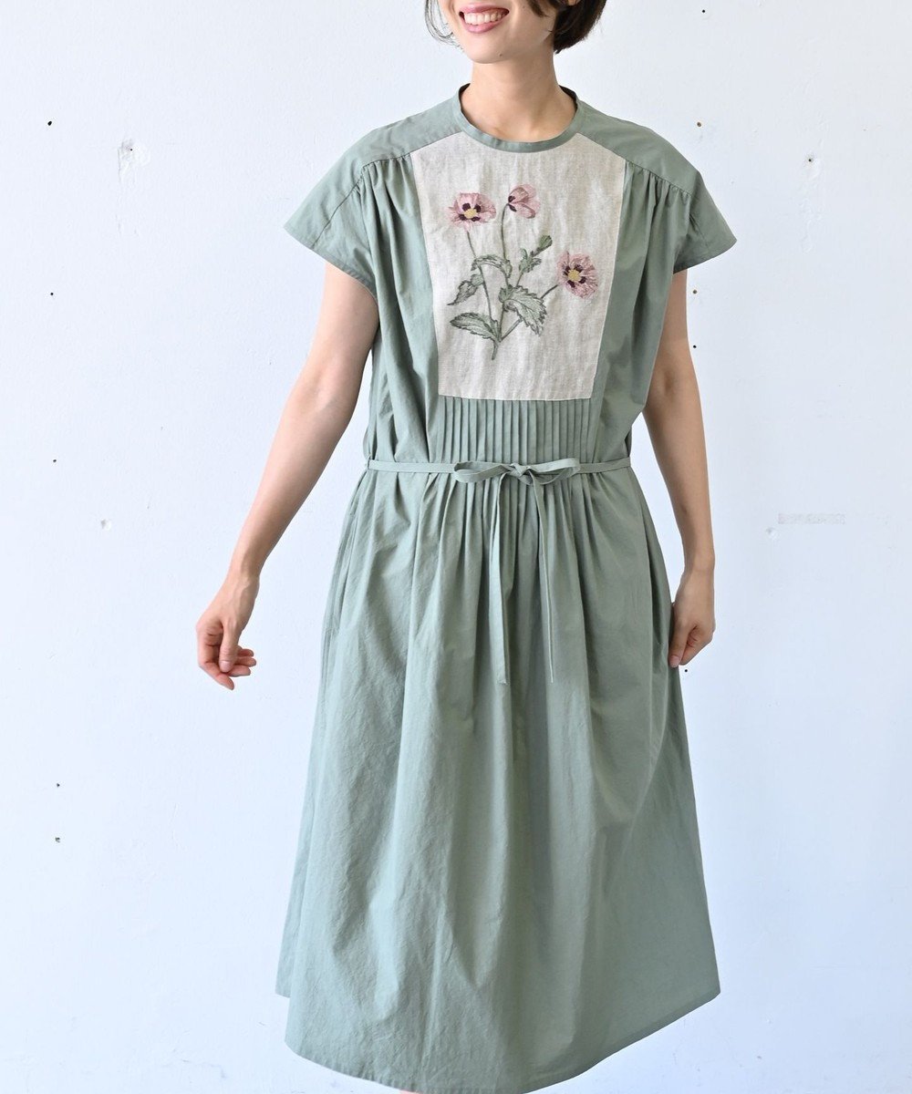 【ムーク/muuc】の〈遠州織物〉ウエスト紐付き フレンチスリーブ ポピーの花刺繍 ワンピース インテリア・キッズ・メンズ・レディースファッション・服の通販 founy(ファニー) 　ファッション　Fashion　レディースファッション　Fashion for Women　ワンピース　Dresses　ヴィンテージ　Vintage Style　春　Spring　キャンバス　Canvas, Canvas Fabric　クラシック　Classic, Timeless Style　スリーブ　Sleeve, Long Sleeve / Short Sleeve　ドレス　Dress, One-Piece　定番　Standard, Basic Item　手編み　Hand-Knitted, Handmade Knit　パターン　Pattern, Design Print　フレンチ　French, French Style　ポケット　Pocket, Pocket Detail　S/S・春夏　SS, Spring/Summer, Warm Season　再入荷　Restock / Back in Stock　夏　Summer　グリーン|ID: prp329100004614140 ipo3291000000033036063