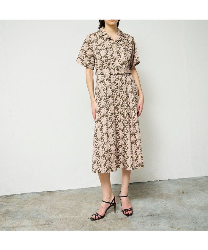 【グレース コンチネンタル/GRACE CONTINENTAL】のパームモチーフシャツワンピース インテリア・キッズ・メンズ・レディースファッション・服の通販 founy(ファニー) https://founy.com/ ファッション Fashion レディースファッション Fashion for Women ワンピース Dresses シャツワンピース / 1枚で着映えコーデ Shirt Dresses 春 Spring ストレッチ Stretch, Stretchy Fabric スペシャル Special, Limited Edition デコルテ Décolleté, Neckline 別注 Limited Edition, Custom Order リゾート Resort, Vacation Style S/S・春夏 SS, Spring/Summer, Warm Season 夏 Summer エレガント 上品 Elegant |ID: prp329100004614141 ipo3291000000033036071