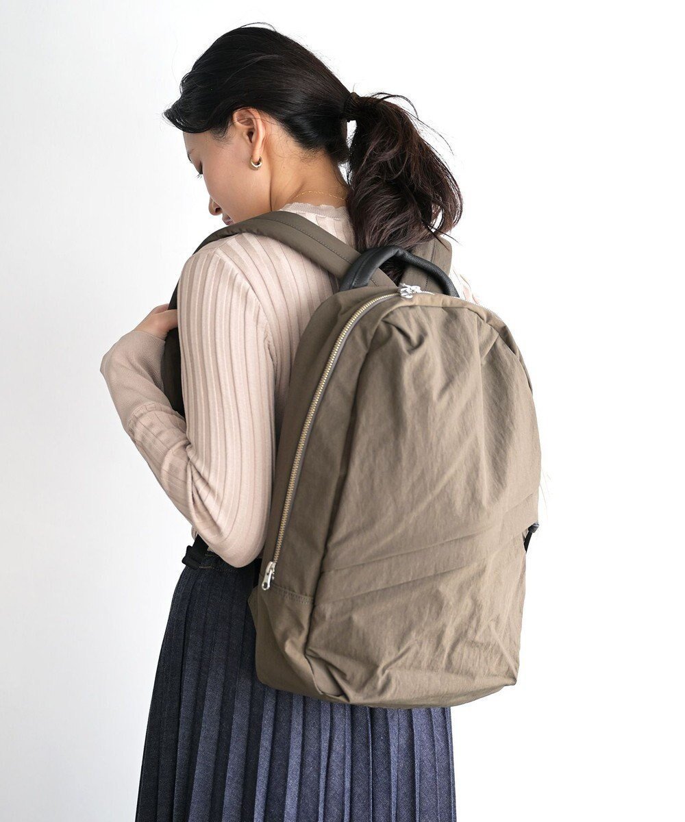 【ニジュウ カノウ/NIZYU KANO】のLIGHT NYLONリュック Mサイズ インテリア・キッズ・メンズ・レディースファッション・服の通販 founy(ファニー) ファッション Fashion レディースファッション Fashion for Women バッグ Bags 軽量 Lightweight, Ultra Light ショルダー Shoulder, Shoulder Strap シンプル Simple, Minimal ポケット Pocket, Pocket Detail メタル Metal, Metal Parts メッシュ Mesh, Net Fabric リュック Backpack, Rucksack 旅行 Travel ビジネス 仕事 通勤 Business / Work / Commuting モカブラウン|ID: prp329100004614149 ipo3291000000034246489