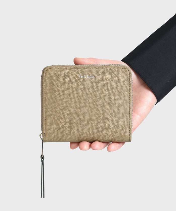 【ポール スミス/Paul Smith】のアーティストストライププラー ラウンドジップ2つ折り財布 インテリア・キッズ・メンズ・レディースファッション・服の通販 founy(ファニー) https://founy.com/ ファッション Fashion レディースファッション Fashion for Women ミニ財布・二つ折り財布 Wallets & Card Cases イエロー Yellow オレンジ Orange コンビ Combo, Combination Style ストライプ Stripe, Striped Pattern 財布 Wallet, Purse テクスチャー Texture, Textured Fabric ポケット Pocket, Pocket Detail |ID: prp329100004614155 ipo3291000000033487572