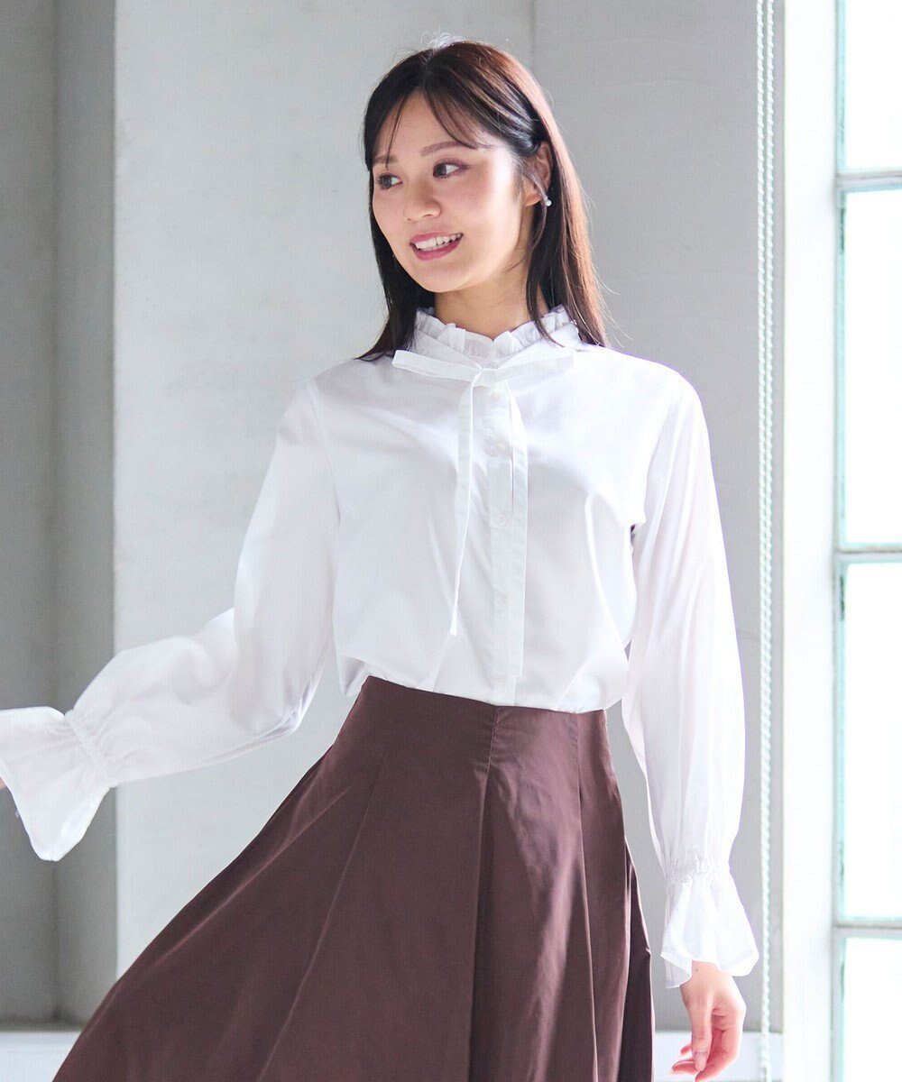 【フェルゥ/Feroux】の【洗える】リボンディテール ブラウス インテリア・キッズ・メンズ・レディースファッション・服の通販 founy(ファニー) 　ファッション　Fashion　レディースファッション　Fashion for Women　トップス・カットソー　Cut & Sew Tops　シャツ・ブラウス・オフィスカジュアル　Elegant Blouses & Button-Ups　インナー　Innerwear　クラシカル　Classical, Vintage-Inspired　サロペット　Overalls, Salopette　スリーブ　Sleeve, Long Sleeve / Short Sleeve　テクスチャー　Texture, Textured Fabric　バランス　Balance, Style Balance　フェミニン　Feminine, Girly　フリル　Frill, Ruffle　フレア　Flare, Flared　リボン　Ribbon, Bow　洗える　Machine Washable　A/W・秋冬　Autumn/Winter　ホワイト系|ID: prp329100004614294 ipo3291000000033038099