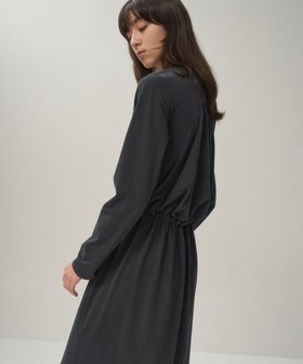 【エイトン/ATON】 FRESCA PLATE NUBUCK クルーネックドレス人気、トレンドファッション・服の通販 founy(ファニー) ファッション Fashion レディースファッション Fashion for Women ワンピース Dresses フォーマル・パーティードレス・結婚式用ドレス Elegant & Casual Dresses 新作・新入荷 New Arrivals / New In インド Indian Textile シンプル Simple, Minimal ストレート Straight, Straight Cut スリット Slit, Slit Detail ドレス Dress, One-Piece ドレープ Drape, Draping Fabric フィット Fit, Slim Fit ブラウジング Blouson Silhouette, Cinched Waist ポケット Pocket, Pocket Detail ロング Long, Long-Length A/W・秋冬 Autumn/Winter |ID:prp329100004614301