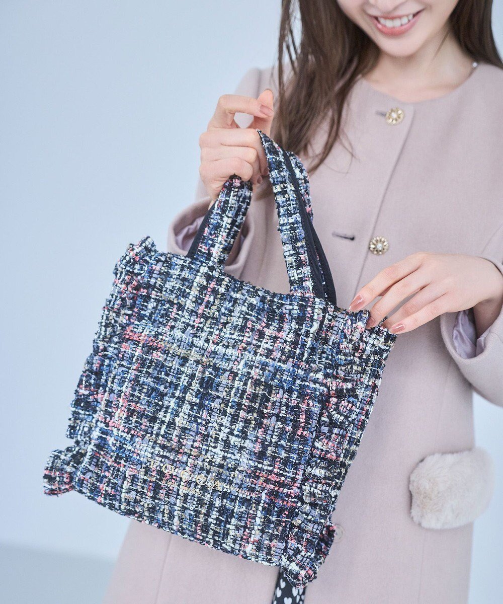 【トッカ/TOCCA】の【美人百花掲載】【一部カラー撥水】TRIM WAVES MINITOTE ミニトートバッグ インテリア・キッズ・メンズ・レディースファッション・服の通販 founy(ファニー) 　雑誌掲載アイテム　Magazine Picks & Fashion Features　ファッション雑誌　Fashion Magazines　ビジンヒャッカ　美人百花　ファッション　Fashion　レディースファッション　Fashion for Women　バッグ　Bags　ジップ　Zip, Zipper　財布　Wallet, Purse　雑誌　Magazine, Fashion Magazine　ツイード　Twill, Twill Weave　デニム　Denim, Jeans Material　トレンド　Trend, Trending Now　フリル　Frill, Ruffle　ポケット　Pocket, Pocket Detail　A/W・秋冬　Autumn/Winter　冬　Winter / This Winter　おすすめ　Recommended / Our Picks　エレガント 上品　Elegant　ブラック系5|ID: prp329100004614311 ipo3291000000034348726