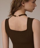【グレース コンチネンタル/GRACE CONTINENTAL】のリブフリルニットトップ ブラウン|ID: prp329100004614322 ipo3291000000033038345