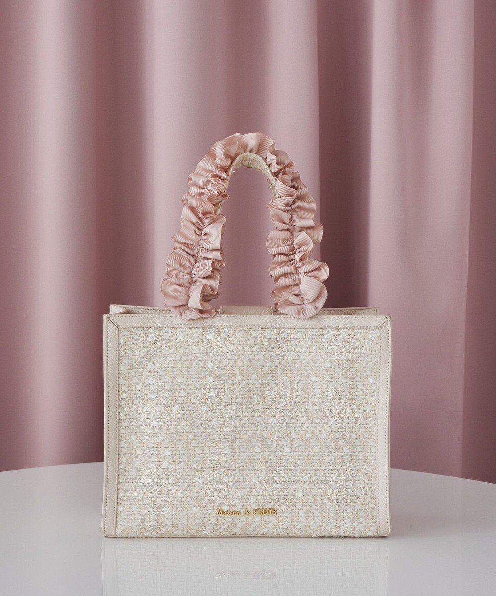 【メゾンドフルール/Maison de FLEUR】のLINTONツイードスクエアフリルトートバッグ インテリア・キッズ・メンズ・レディースファッション・服の通販 founy(ファニー) 　ファッション　Fashion　レディースファッション　Fashion for Women　バッグ　Bags　新作・新入荷　New Arrivals / New In　クラシカル　Classical, Vintage-Inspired　コレクション　Collection, Seasonal Line　コンパクト　Compact, Small Size　スマホ　Smartphone, Mobile Device　ツイード　Twill, Twill Weave　フリル　Frill, Ruffle　ポケット　Pocket, Pocket Detail　エレガント 上品　Elegant　Ivory|ID: prp329100004614610 ipo3291000000033043881