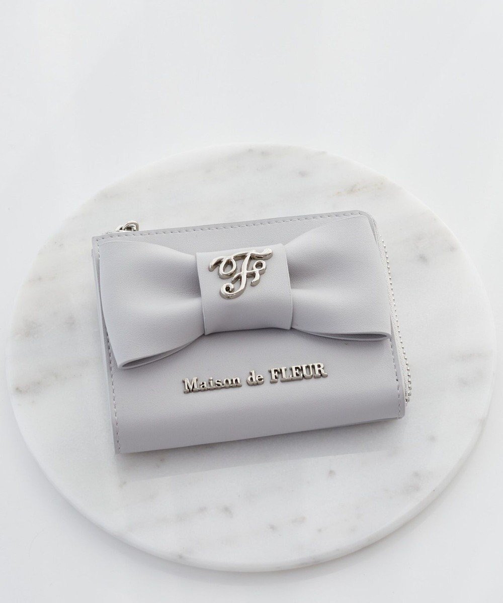 【メゾンドフルール/Maison de FLEUR】のベルトリボンフラグメントケース インテリア・キッズ・メンズ・レディースファッション・服の通販 founy(ファニー) 　ファッション　Fashion　レディースファッション　Fashion for Women　ミニ財布・二つ折り財布　Wallets & Card Cases　ベルト&ウエストマーク　Belts & Waist Accessories　カードケース/名刺入れ　Card Holders & Business Cases　新作・新入荷　New Arrivals / New In　シルバー　Silver, Metallic Silver　ポケット　Pocket, Pocket Detail　モチーフ　Motif, Design Theme　リボン　Ribbon, Bow　エレガント 上品　Elegant　財布　Wallet, Purse　Sax|ID: prp329100004614629 ipo3291000000033044002