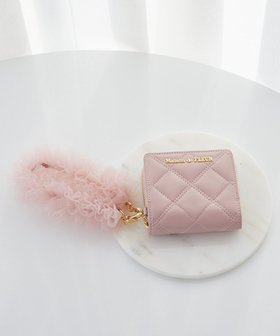 【メゾンドフルール/Maison de FLEUR】のチュールストラップウォレット 人気、トレンドファッション・服の通販 founy(ファニー) ファッション Fashion レディースファッション Fashion for Women ミニ財布・二つ折り財布 Wallets & Card Cases 新作・新入荷 New Arrivals / New In キルティング Quilted, Quilting チュール Tulip, Tulip Motif トレンド Trend, Trending Now ポケット Pocket, Pocket Detail 財布 Wallet, Purse |ID:prp329100004614632