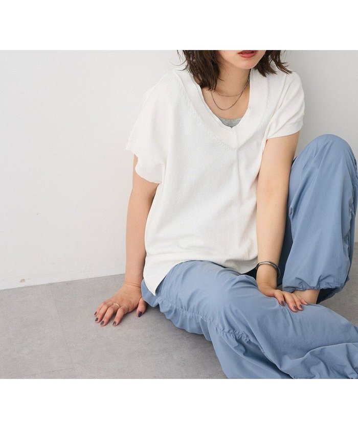 【クラフトスタンダードブティック/CRAFT STANDARD BOUTIQUE】のバックギャザーVネックニットベスト インテリア・キッズ・メンズ・レディースファッション・服の通販 founy(ファニー) https://founy.com/ ファッション Fashion レディースファッション Fashion for Women アウター Coat / Outerwear Collection トップス・カットソー Cut & Sew Tops ニット Knit Tops & Sweaters ベスト&ジレ / 重ね着スタイル Vests & Gilets Vネックトップス V-Neck Tops / V-Cut Neckline Shirts インナー Innerwear カットソー Cut and Sewn Top ギャザー Gathered, Ruffled シンプル Simple, Minimal スリット Slit, Slit Detail タンク Tank Top, Sleeveless Top ティアードスカート Tiered Skirt, Flounced Skirt デニム Denim, Jeans Material 長袖 Long Sleeve, Full Sleeve バランス Balance, Style Balance フェミニン Feminine, Girly ベスト Vest, Waistcoat ボトム Bottoms, Lower Wear ポケット Pocket, Pocket Detail リラックス Relax, Relaxed Fit ワイド Wide, Wide Fit A/W・秋冬 Autumn/Winter 夏 Summer |ID: prp329100004614638 ipo3291000000033044057