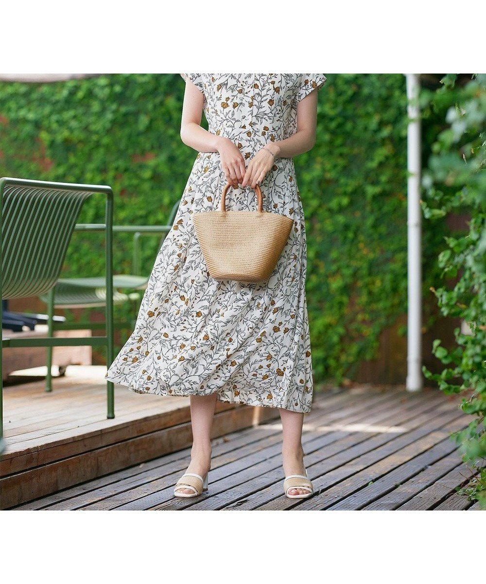 【ティアクラッセ/Tiaclasse】の【洗える】リーフフラワー柄ワンピース 人気、トレンドファッション・服の通販 founy(ファニー) 　ファッション　Fashion　レディースファッション　Fashion for Women　ワンピース　Dresses　シャツワンピース / 1枚で着映えコーデ　Shirt Dresses　アクセサリー　Fashion Accessories　春　Spring　洗える　Machine Washable　カーディガン　Cardigan, Knitwear　スリーブ　Sleeve, Long Sleeve / Short Sleeve　チュニック　Tunic, Long Top　フェミニン　Feminine, Girly　フラワー　Flower, Floral　フレンチ　French, French Style　ポケット　Pocket, Pocket Detail　ラウンド　Round, Round Neck　リーフ　Leaf, Botanical Leaf　楽ちん　Easy Fit, Comfortable　S/S・春夏　SS, Spring/Summer, Warm Season　再入荷　Restock / Back in Stock　夏　Summer　エレガント 上品　Elegant　新作・新入荷　New Arrivals / New In　 other-1|ID: prp329100004614679 ipo3291000000033347295