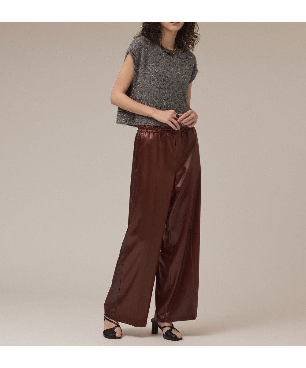 【グレース コンチネンタル/GRACE CONTINENTAL】のショートフェザーニットトップ インテリア・キッズ・メンズ・レディースファッション・服の通販 founy(ファニー) 　ファッション　Fashion　レディースファッション　Fashion for Women　トップス・カットソー　Cut & Sew Tops　ニット　Knit Tops & Sweaters　新作・新入荷　New Arrivals / New In　シンプル　Simple, Minimal　セーター　Sweater, Knitwear　フェザーヤーン　Feather Yarn, Fluffy Yarn　メタル　Metal, Metal Parts　夏　Summer　春　Spring　S/S・春夏　SS, Spring/Summer, Warm Season　グレー|ID: prp329100004614680 ipo3291000000033044403