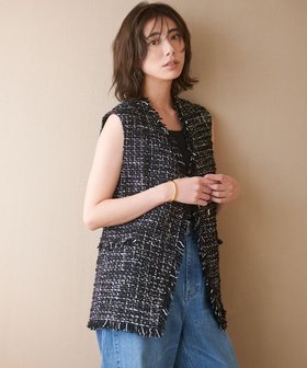 【23区/NIJYUSANKU】のGIOLICA オータム ツイード ジレ 人気、トレンドファッション・服の通販 founy(ファニー) ファッション Fashion レディースファッション Fashion for Women アウター Coat / Outerwear Collection レディースジャケット・軽アウター Jackets イタリア Italy オータム Autumn Fashion 秋 Autumn クラシック Classic, Timeless Style ジャケット Jacket, Outerwear ツイード／ツィード Choker, Choker Necklace ツイード Twill, Twill Weave テクスチャー Texture, Textured Fabric デニム Denim, Jeans Material トレンド Trend, Trending Now フランス France, French フリンジ Fringe, Tassel ミックス Mix, Mixed Style モノトーン Monotone, Black and White A/W・秋冬 Autumn/Winter エレガント 上品 Elegant 2025年 2025 2025-2026秋冬・A/W Autumn/Winter 2025–26 AW25–26 |ID:prp329100004614700