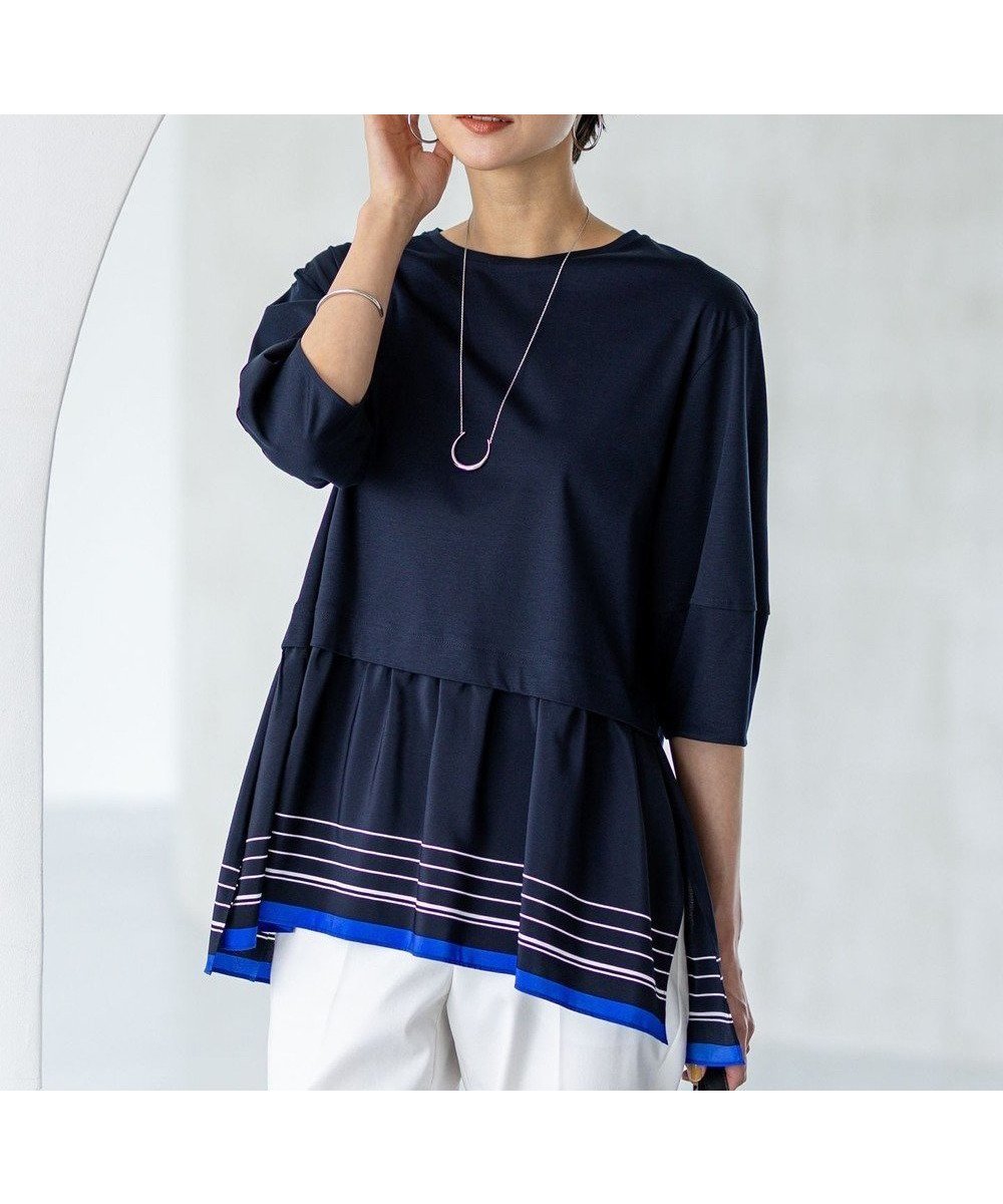 【23区/NIJYUSANKU】の【汗じみ防止加工】スカーフプリントコンビ ヘムデザイン チュニック 人気、トレンドファッション・服の通販 founy(ファニー) 　ファッション　Fashion　レディースファッション　Fashion for Women　トップス・カットソー　Cut & Sew Tops　シャツ・ブラウス・オフィスカジュアル　Elegant Blouses & Button-Ups　ロングTシャツ・Tシャツ　Longline T-Shirts & Tees　カットソー・ベーシックTシャツ　Cut-and-Sewn Tops / Stretch Tees & Basics　秋　Autumn　カットソー　Cut and Sewn Top　コンビ　Combo, Combination Style　スカーフ　Scarf, Neckwear　スリット　Slit, Slit Detail　スリーブ　Sleeve, Long Sleeve / Short Sleeve　チュニック　Tunic, Long Top　フレンチ　French, French Style　プリント　Print, Printed Pattern　A/W・秋冬　Autumn/Winter　エレガント 上品　Elegant　2025年　2025　2025-2026秋冬・A/W　Autumn/Winter 2025–26 AW25–26　 other-1|ID: prp329100004614704 ipo3291000000035636178