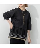 【23区/NIJYUSANKU】の【汗じみ防止加工】スカーフプリントコンビ ヘムデザイン チュニック ブラック×ベージュ|ID:prp329100004614704