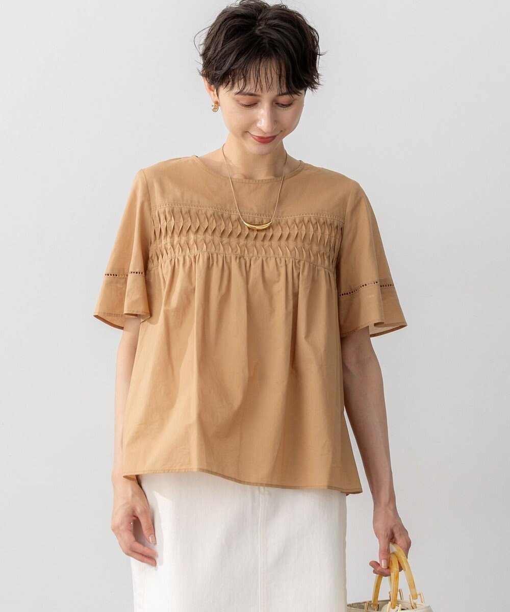 【23区/NIJYUSANKU】の【WEB 一部店舗限定】コットンローン ピンタック フレア ブラウス インテリア・キッズ・メンズ・レディースファッション・服の通販 founy(ファニー) 　ファッション　Fashion　レディースファッション　Fashion for Women　トップス・カットソー　Cut & Sew Tops　シャツ・ブラウス・オフィスカジュアル　Elegant Blouses & Button-Ups　エアリー　Airy Texture　春　Spring　ギャザー　Gathered, Ruffled　フレア　Flare, Flared　レース　Lace, Lace Fabric　S/S・春夏　SS, Spring/Summer, Warm Season　夏　Summer　エレガント 上品　Elegant　2025年　2025　2025-2026秋冬・A/W　Autumn/Winter 2025–26 AW25–26　キャメル系|ID: prp329100004614708 ipo3291000000033044583