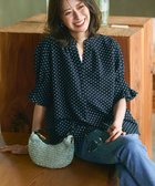 【23区/NIJYUSANKU】の【好評につき一部追加予約/WEB 一部店舗限定】ドットプリント サッカー ブラウス ネイビー系|ID:prp329100004614713