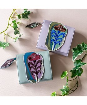 【ツモリチサト キャリー/tsumori chisato CARRY】の花ししゅう 2つ折り財布 人気、トレンドファッション・服の通販 founy(ファニー) ファッション Fashion レディースファッション Fashion for Women ミニ財布・二つ折り財布 Wallets & Card Cases 再入荷 Restock / Back in Stock 財布 Wallet, Purse |ID:prp329100004615117