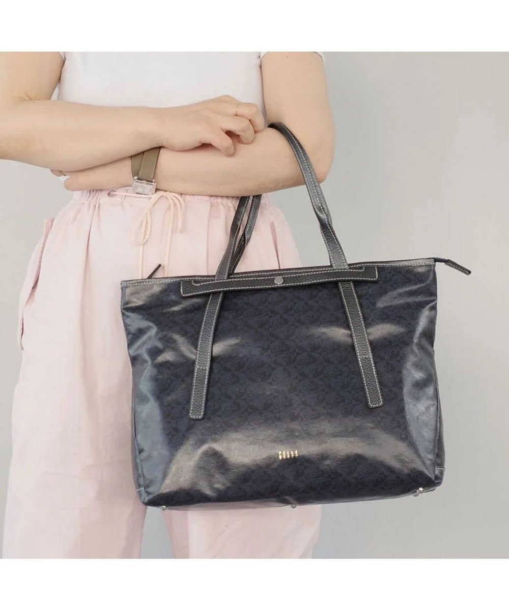 【ペレボルサ/PELLE BORSA】のサイズチェンジトートバッグ Alive アライブ 4442 インテリア・キッズ・メンズ・レディースファッション・服の通販 founy(ファニー) 　ファッション　Fashion　レディースファッション　Fashion for Women　バッグ　Bags　コーティング　Coating, Coated Finish　抗菌　Antibacterial, Bacteria-Resistant　軽量　Lightweight, Ultra Light　ジャカード／ジャガード　Jacquard, Woven Pattern　スマート　Smart, Elegant　財布　Wallet, Purse　ダメージ　Distressed, Destroyed　パール　Pearl, Pearl Accent　ポケット　Pocket, Pocket Detail　ポーチ　Pouch, Small Case　モチーフ　Motif, Design Theme　ループ　Loop, Loop Knit　おすすめ　Recommended / Our Picks　旅行　Travel　ビジネス 仕事 通勤　Business / Work / Commuting　ネイビー|ID: prp329100004615118 ipo3291000000033049576