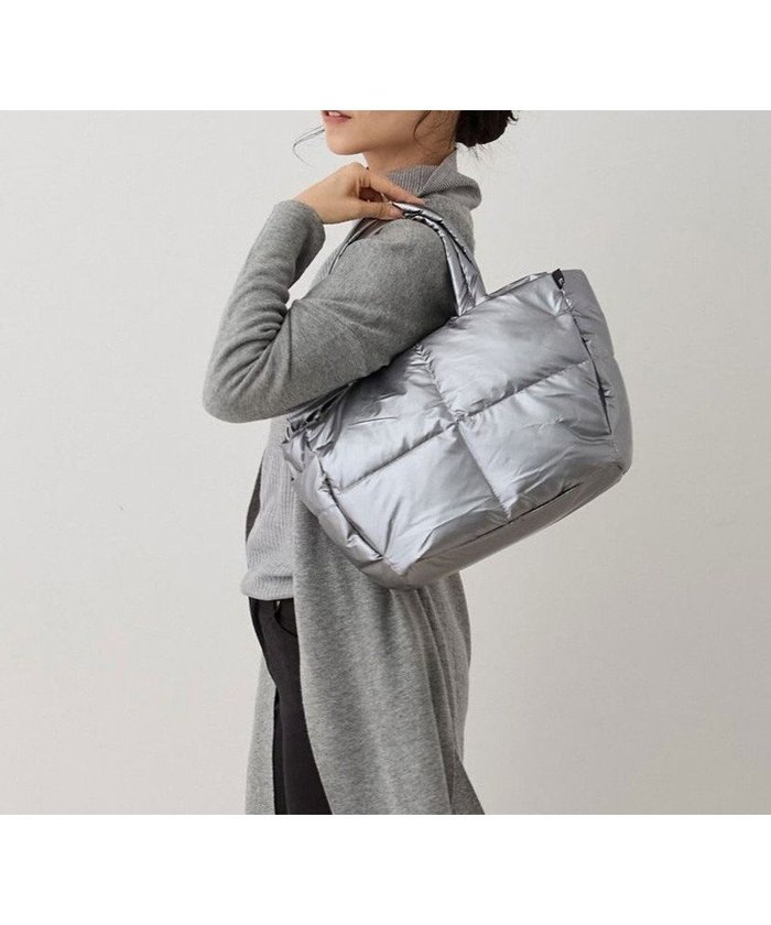 【ルートート/ROOTOTE】の1338【軽量】フェザールー.デリ.ルートートカロ-B インテリア・キッズ・メンズ・レディースファッション・服の通販 founy(ファニー) https://founy.com/ ファッション Fashion レディースファッション Fashion for Women バッグ Bags インナー Innerwear キルティング Quilted, Quilting 軽量 Lightweight, Ultra Light ショルダー Shoulder, Shoulder Strap スタイリッシュ Stylish, Fashionable ストール Stole, Wrap スポーツ Sports, Activewear スマホ Smartphone, Mobile Device スマート Smart, Elegant フェザー Feather, Feather Detail フラット Flat, Flat Shoes ボンディング Bonding, Bonded Fabric ポケット Pocket, Pocket Detail 新作・新入荷 New Arrivals / New In ビジネス 仕事 通勤 Business / Work / Commuting |ID: prp329100004615133 ipo3291000000033671403