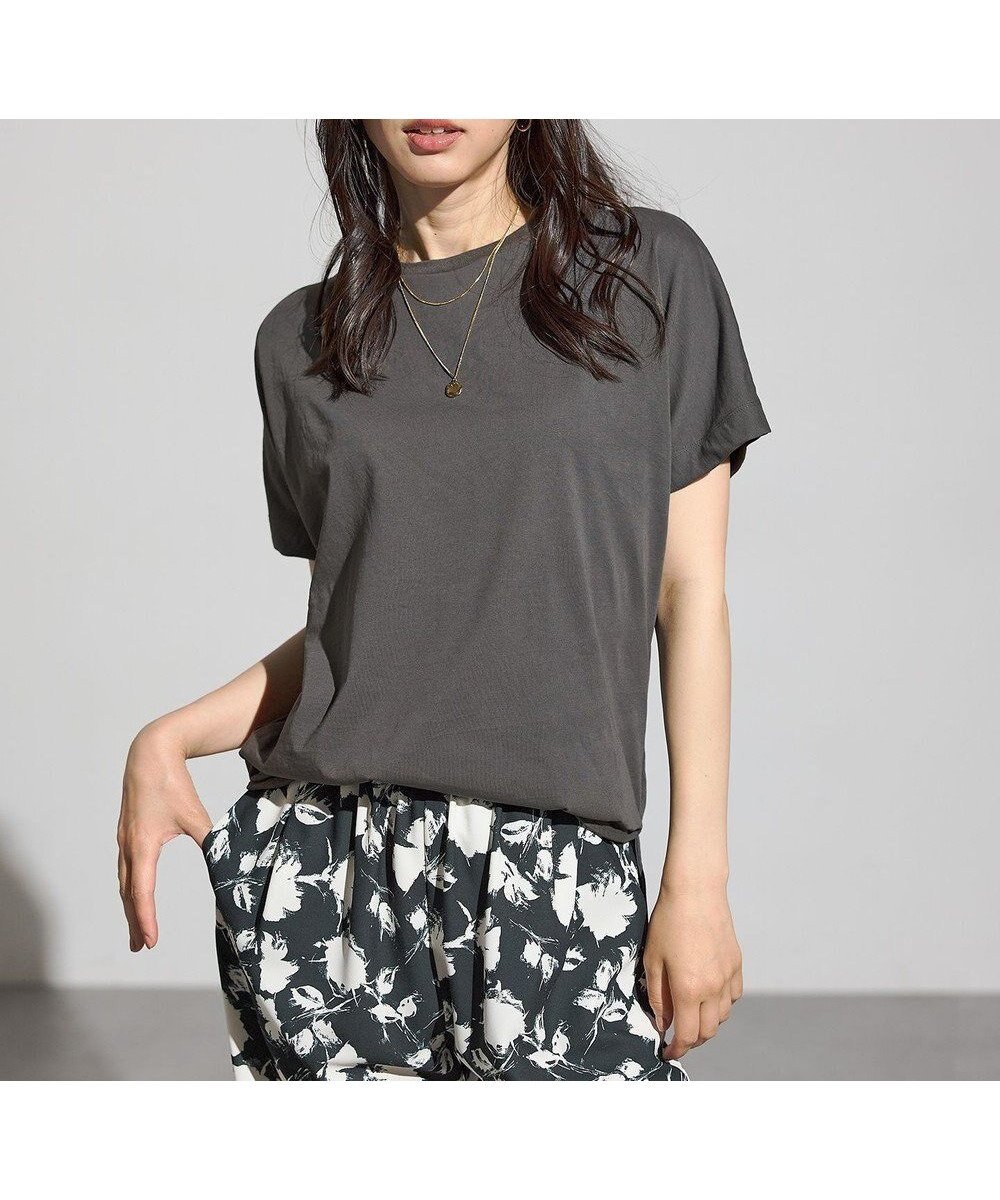 【エニィファム/any FAM】の【洗濯機可/接触冷感/UVケア】エニィファンクションドルマンスリーブTシャツ インテリア・キッズ・メンズ・レディースファッション・服の通販 founy(ファニー) 　ファッション　Fashion　レディースファッション　Fashion for Women　トップス・カットソー　Cut & Sew Tops　シャツ・ブラウス・オフィスカジュアル　Elegant Blouses & Button-Ups　ロングTシャツ・Tシャツ　Longline T-Shirts & Tees　カットソー・ベーシックTシャツ　Cut-and-Sewn Tops / Stretch Tees & Basics　新作・新入荷　New Arrivals / New In　おすすめ　Recommended / Our Picks　インナー　Innerwear　カットソー　Cut and Sewn Top　サロペット　Overalls, Salopette　プリント　Print, Printed Pattern　夏　Summer　春　Spring　S/S・春夏　SS, Spring/Summer, Warm Season　チャコール|ID: prp329100004615174 ipo3291000000033051274