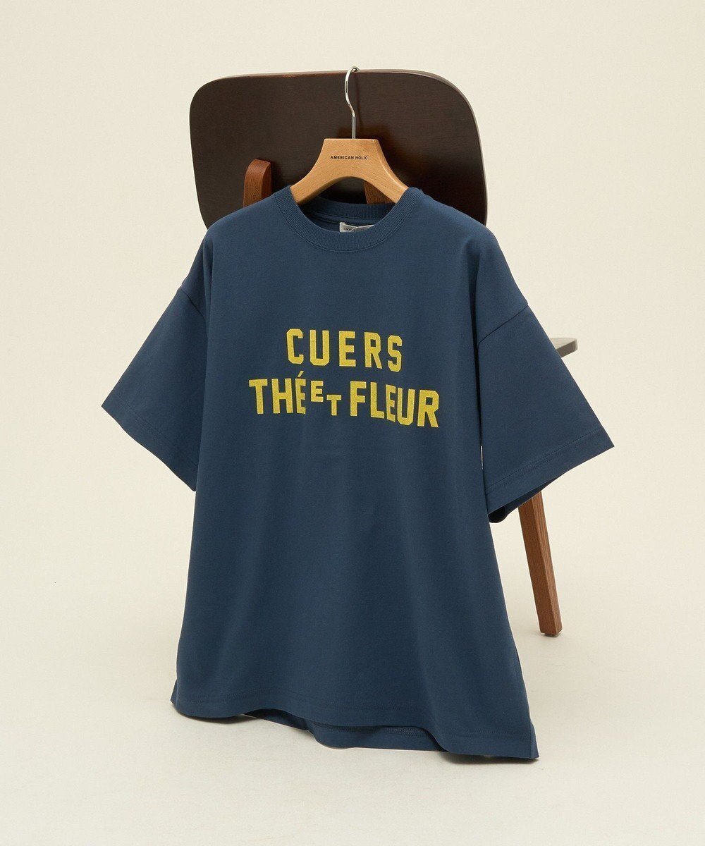 【アメリカンホリック/AMERICAN HOLIC】のデザインカレッジロゴプリントTシャツ インテリア・キッズ・メンズ・レディースファッション・服の通販 founy(ファニー) 　ファッション　Fashion　レディースファッション　Fashion for Women　トップス・カットソー　Cut & Sew Tops　シャツ・ブラウス・オフィスカジュアル　Elegant Blouses & Button-Ups　ロングTシャツ・Tシャツ　Longline T-Shirts & Tees　カットソー・ベーシックTシャツ　Cut-and-Sewn Tops / Stretch Tees & Basics　カットソー　Cut and Sewn Top　デニム　Denim, Jeans Material　ベーシック　Basic, Essential　ポケット　Pocket, Pocket Detail　定番　Standard, Basic Item　A/W・秋冬　Autumn/Winter　Navy|ID: prp329100004615328 ipo3291000000036178411