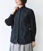 【ムーク/muuc】の〈コットン100%〉〈綿ローン生地〉〈ふんわり柔らかな肌触り〉梅小花刺繍 スタンドカラーブラウス ブラック|ID: prp329100004617627 ipo3291000000033681897