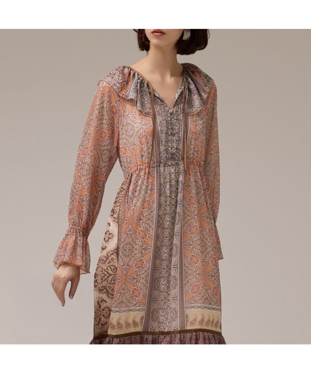 【グレース コンチネンタル/GRACE CONTINENTAL】のペイズリープリントドレス 人気、トレンドファッション・服の通販 founy(ファニー) 　ファッション　Fashion　レディースファッション　Fashion for Women　ワンピース　Dresses　フォーマル・パーティードレス・結婚式用ドレス　Elegant & Casual Dresses　ティアード　Tiered, Tiered Style　パッチワーク　Patchwork, Mixed Fabric　フェミニン　Feminine, Girly　フリル　Frill, Ruffle　プリント　Print, Printed Pattern　ペイズリー　Paisley, Ethnic Pattern　リラックス　Relax, Relaxed Fit　ロング　Long, Long-Length　エレガント 上品　Elegant　夏　Summer　春　Spring　S/S・春夏　SS, Spring/Summer, Warm Season　秋　Autumn　 other-1|ID: prp329100004619335 ipo3291000000033360401
