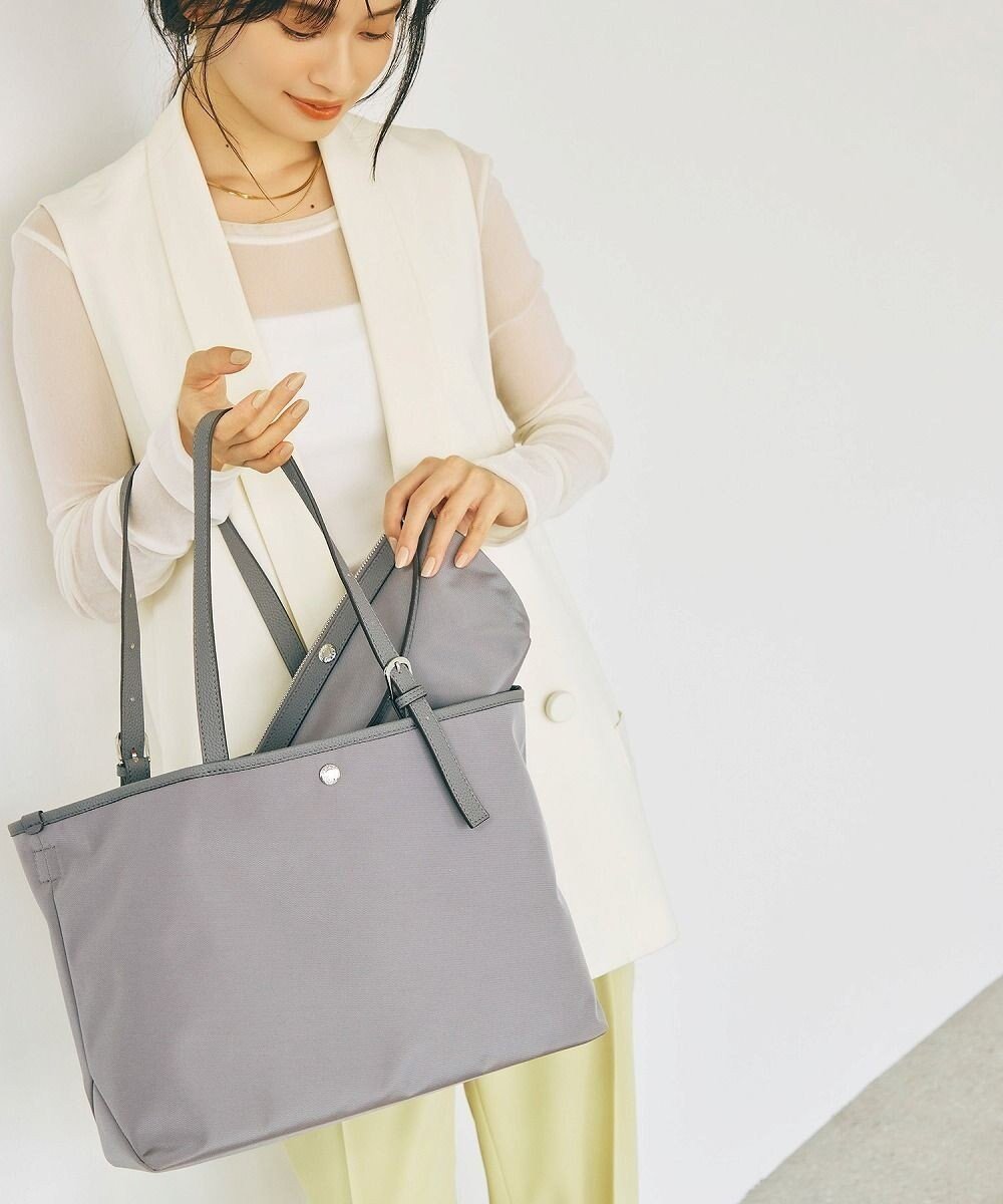 【トプカピ/TOPKAPI】の【Breath TOPKAPI】撥水 2way A4 トートバッグ / ミニポーチセット インテリア・キッズ・メンズ・レディースファッション・服の通販 founy(ファニー) 　ファッション　Fashion　レディースファッション　Fashion for Women　バッグ　Bags　ポーチ&ミニバッグ　Pouches & Mini Bags　新作・新入荷　New Arrivals / New In　アシンメトリー　Asymmetrical Style　クール　Cool, Chic　ショルダー　Shoulder, Shoulder Strap　ポケット　Pocket, Pocket Detail　ポーチ　Pouch, Small Case　ラップ　Wrap, Wrap Design　傘　Umbrella, Parasol　軽量　Lightweight, Ultra Light　グレー|ID: prp329100004619341 ipo3291000000033127339